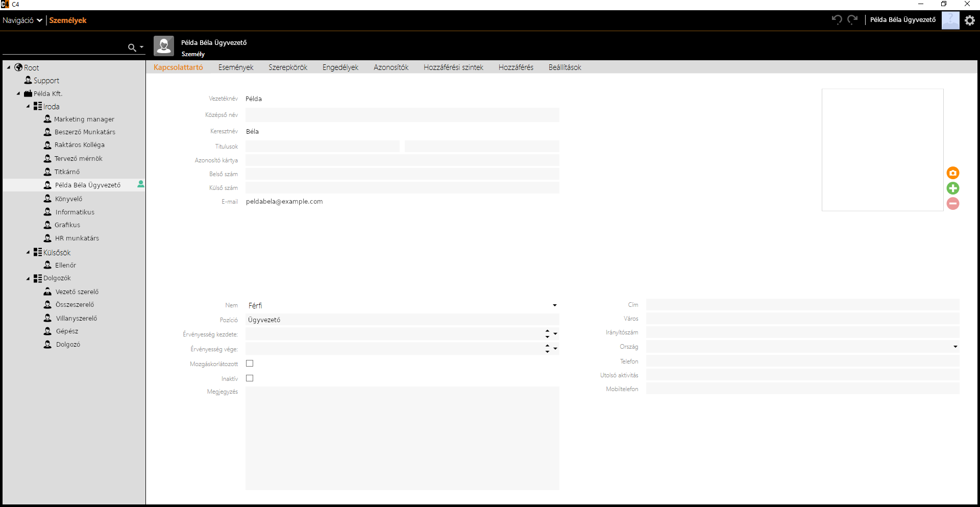 C4 Felhasználói fa.